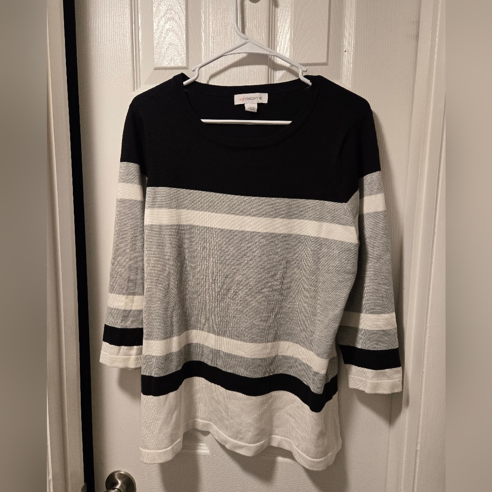 Liz Claiborne Black and White Striped Crew Neck Sweater L